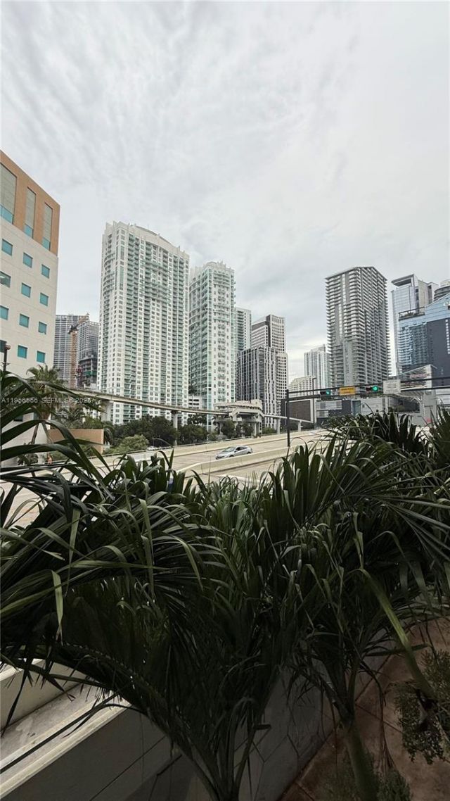350 S Miami Ave , Unit 304, Miami, FL 33130 Photo