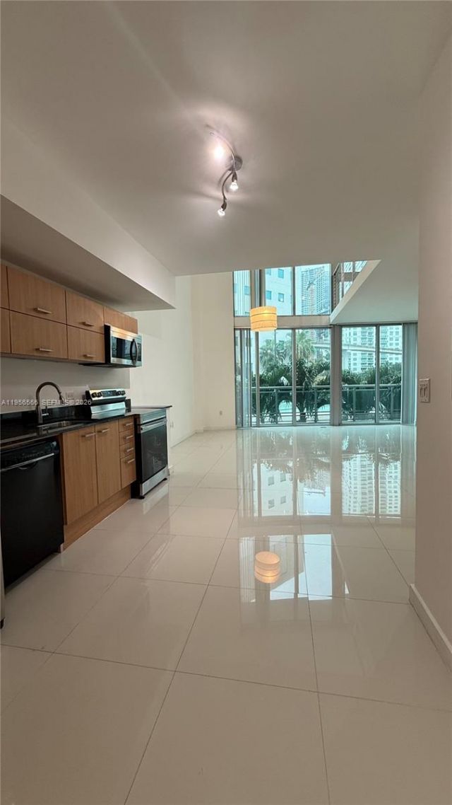350 S Miami Ave , Unit 304, Miami, FL 33130 Photo