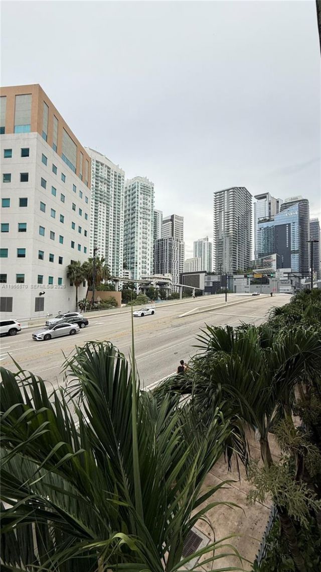 350 S Miami Ave, Unit 302, Miami, FL 33130 Photo