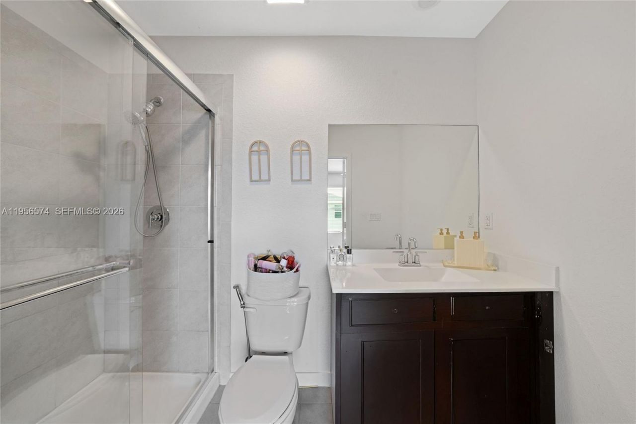 572 NE 6th Pl, Homestead, FL 33034 Photo
