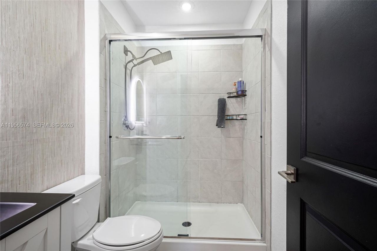 572 NE 6th Pl, Homestead, FL 33034 Photo