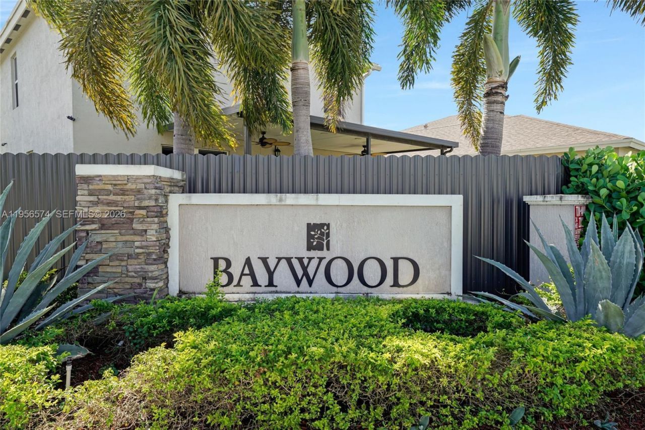572 NE 6th Pl, Homestead, FL 33034 Photo
