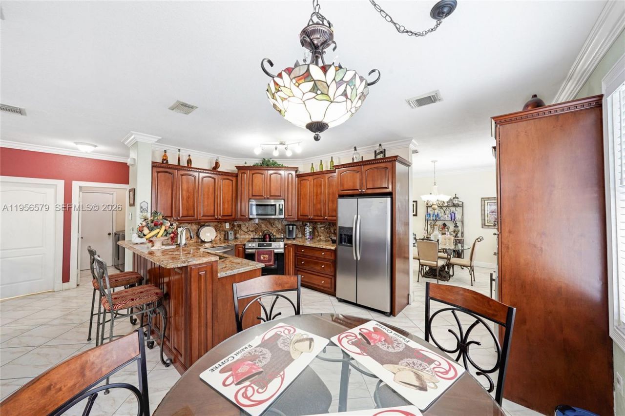 2250 SW 155th Ave, Miami, FL 33185 Photo