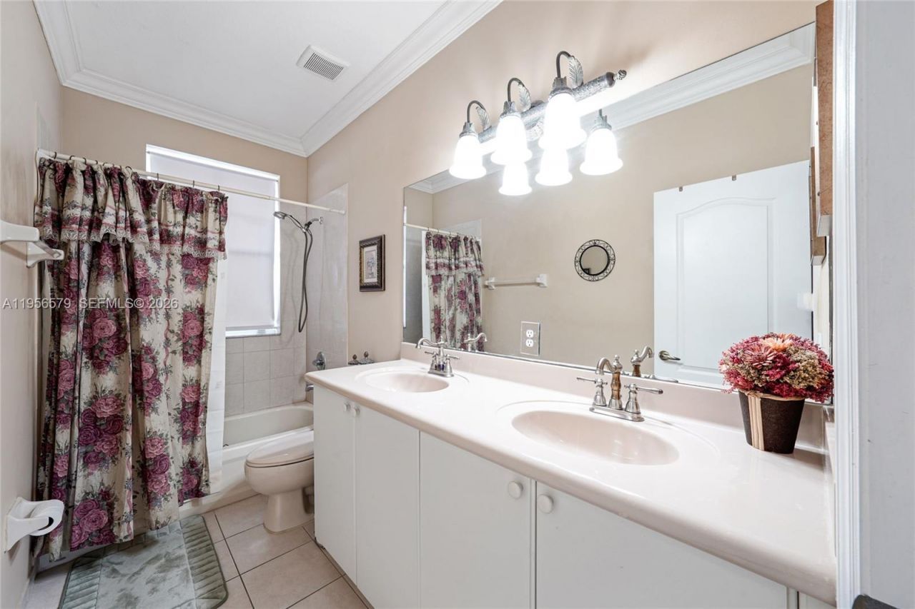 2250 SW 155th Ave, Miami, FL 33185 Photo