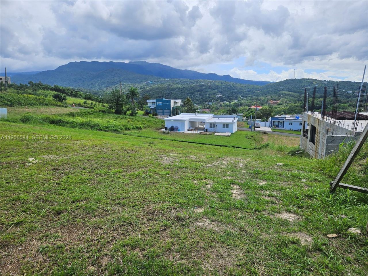 Urb Mirador De Palmer . Solar 41 Rio Grande, Rio Grande, PR 00745 Photo