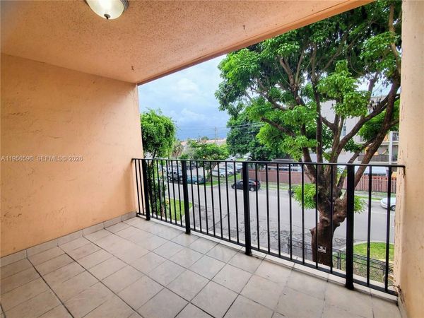 1990 W 56th St, Unit 1216, Hialeah, FL 33012
