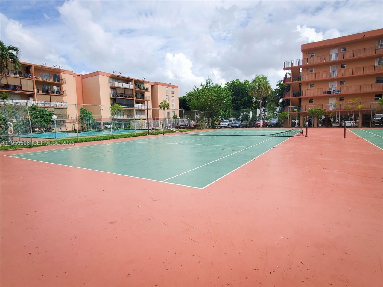 1990 W 56th St, Unit 1216, Hialeah, FL 33012 Photo