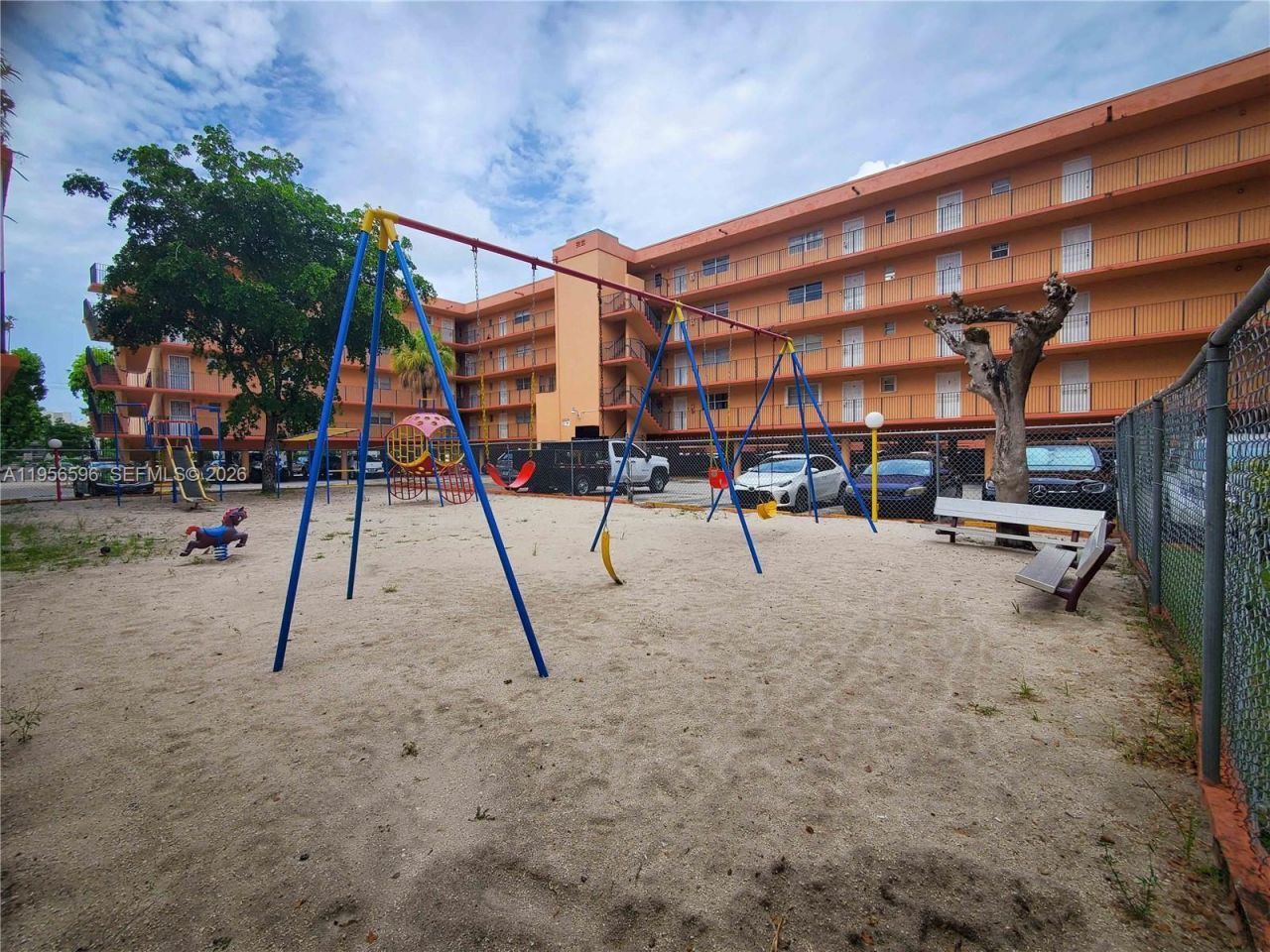 1990 W 56th St, Unit 1216, Hialeah, FL 33012 Photo