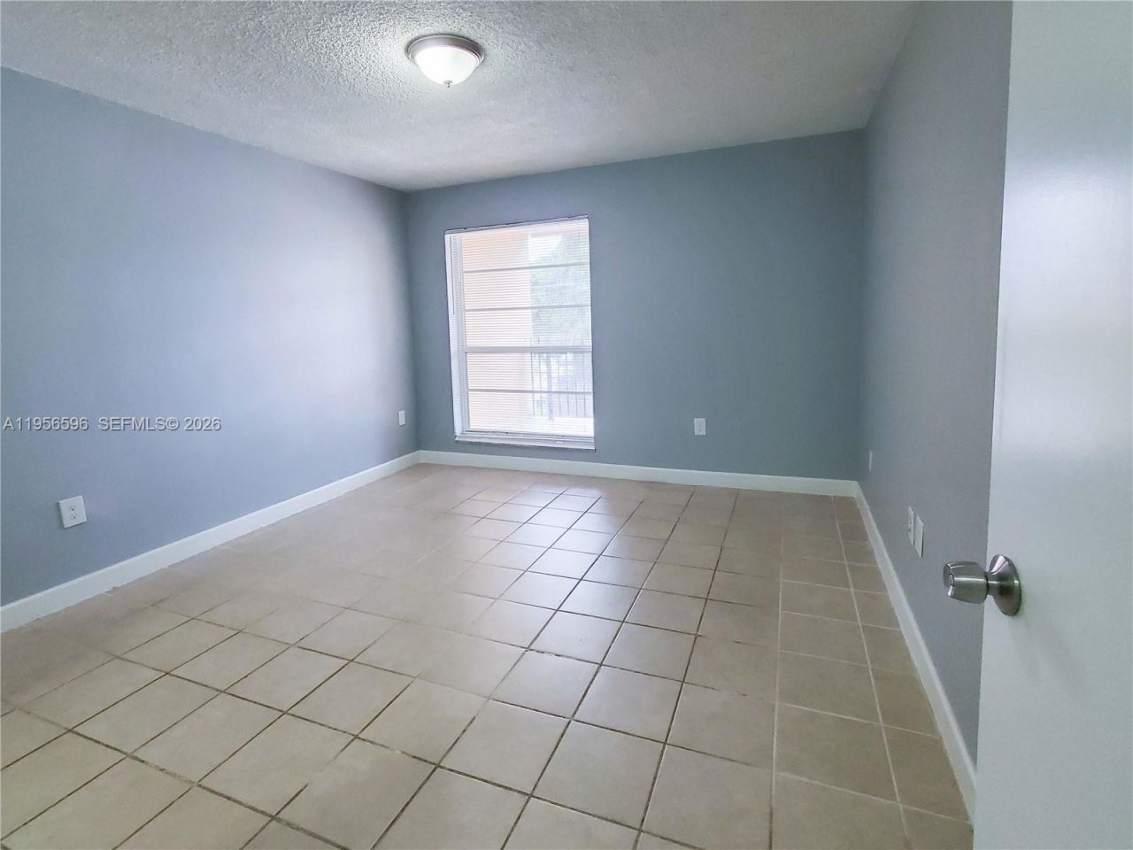 1990 W 56th St, Unit 1216, Hialeah, FL 33012 Photo