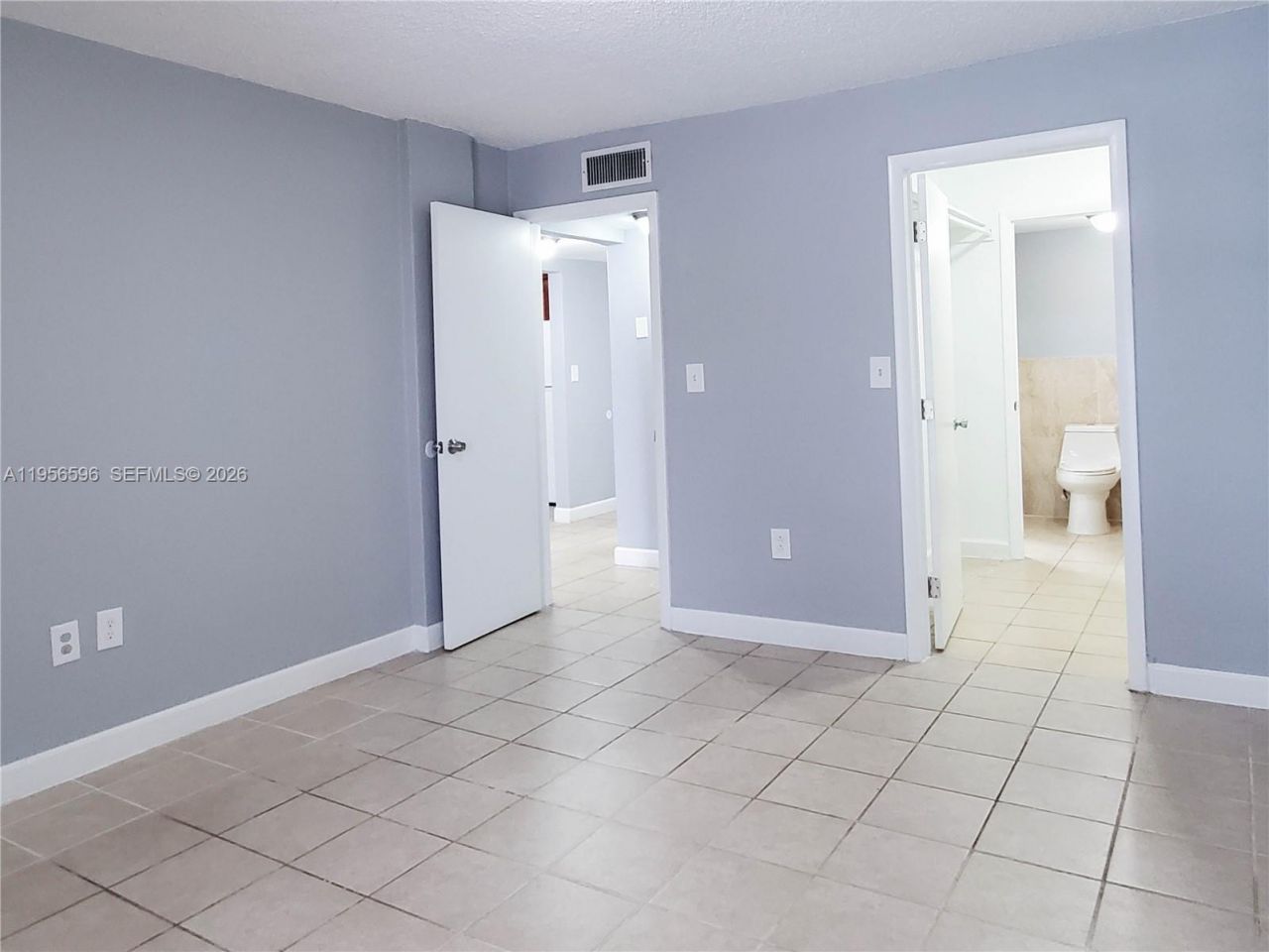 1990 W 56th St, Unit 1216, Hialeah, FL 33012 Photo