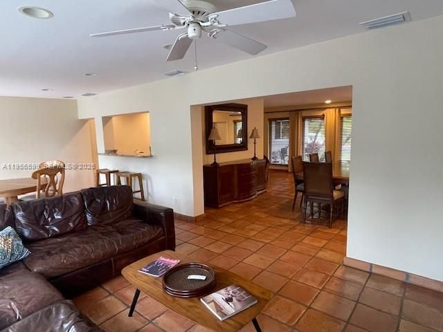 1110 Redbird Ave, Miami Springs, FL 33166 Photo