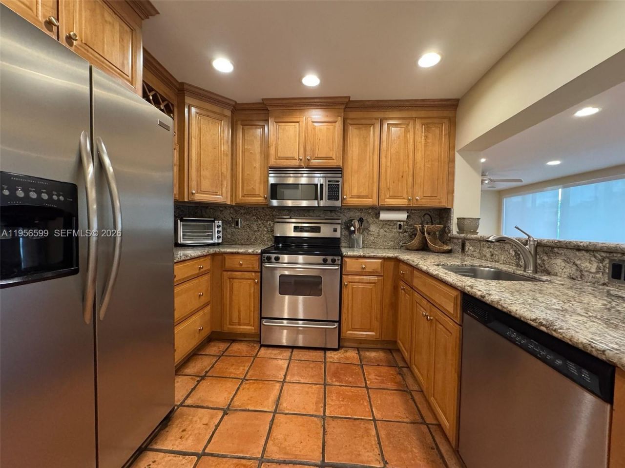 1110 Redbird Ave, Miami Springs, FL 33166 Photo