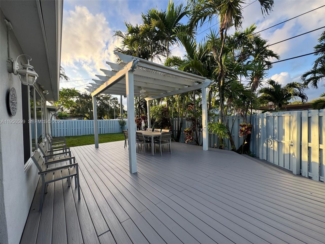 1110 Redbird Ave, Miami Springs, FL 33166 Photo