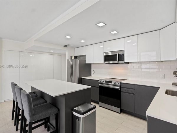 3440 NE 192nd St, Unit 5P-A, Aventura, FL 33180