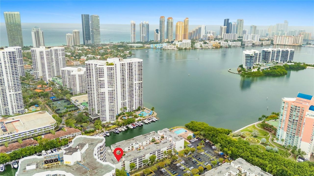 3440 NE 192nd St, Unit 5P-A, Aventura, FL 33180 Photo