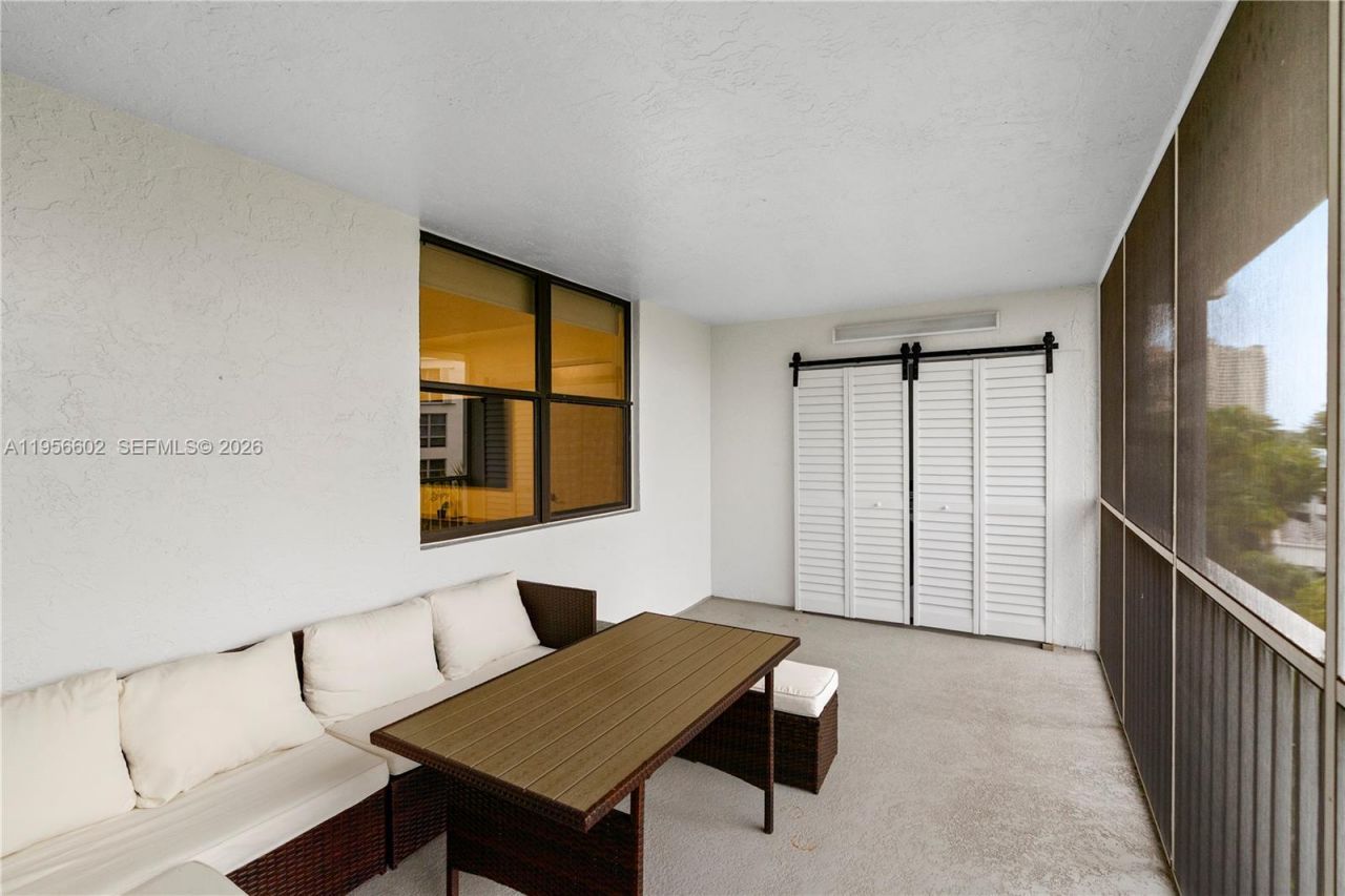 3440 NE 192nd St, Unit 5P-A, Aventura, FL 33180 Photo