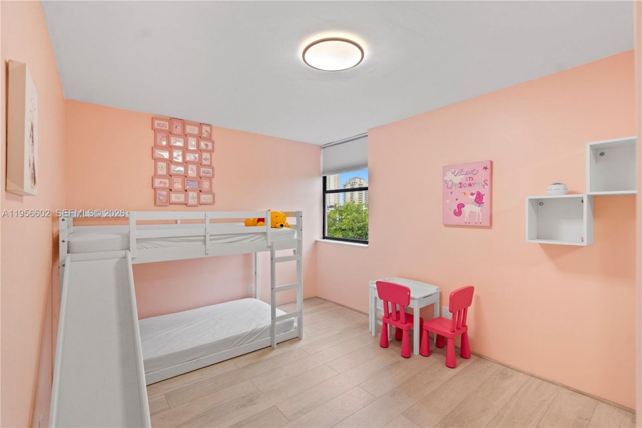 3440 NE 192nd St, Unit 5P-A, Aventura, FL 33180 Photo