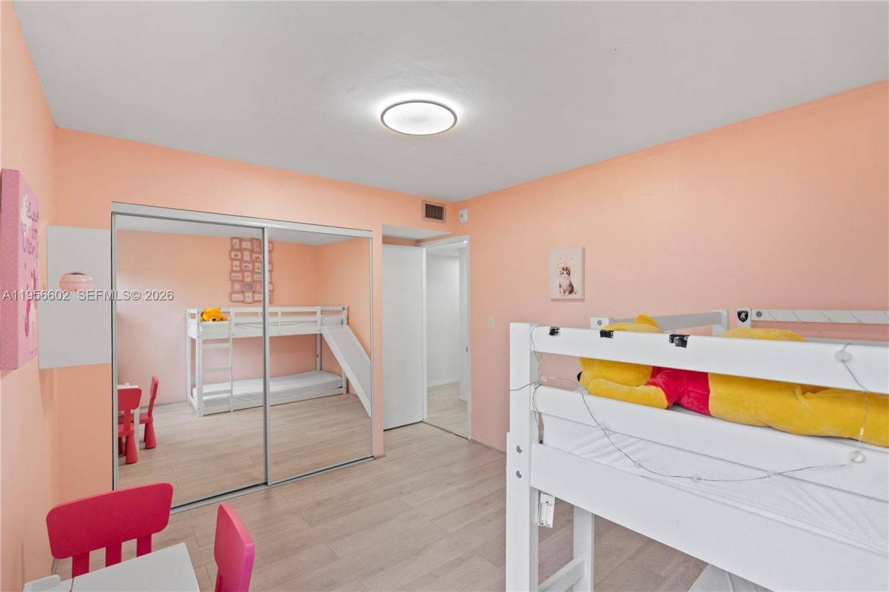 3440 NE 192nd St, Unit 5P-A, Aventura, FL 33180 Photo