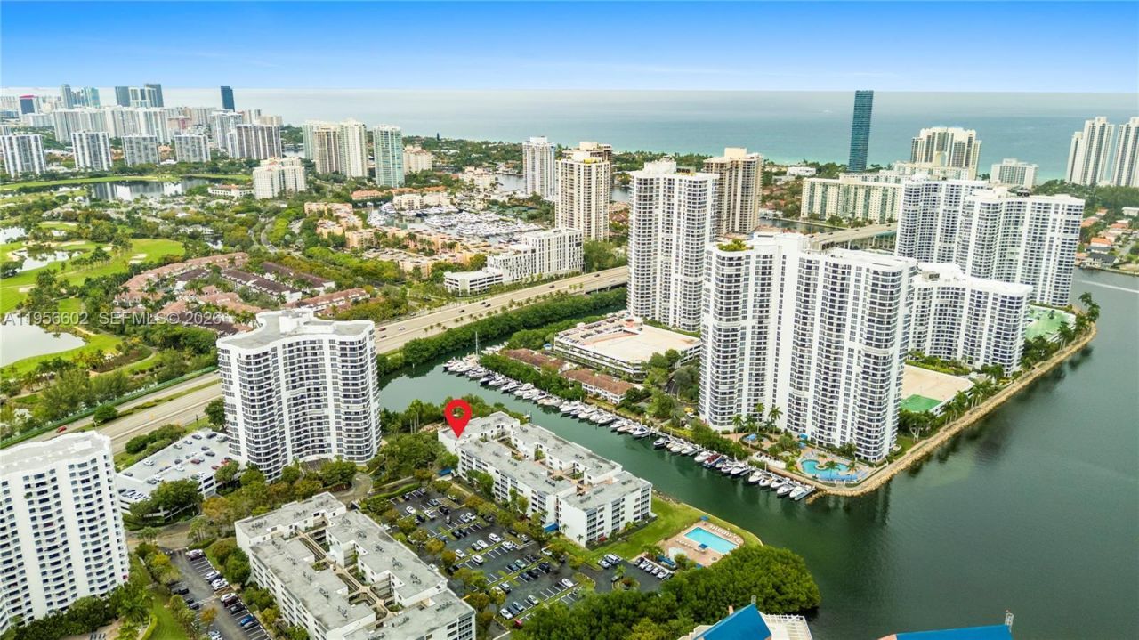 3440 NE 192nd St, Unit 5P-A, Aventura, FL 33180 Photo
