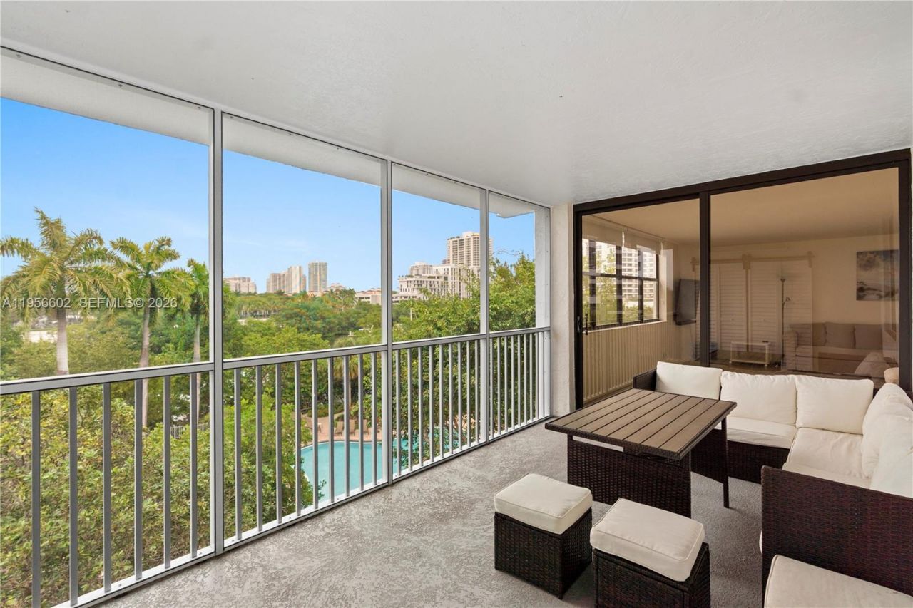 3440 NE 192nd St, Unit 5P-A, Aventura, FL 33180 Photo