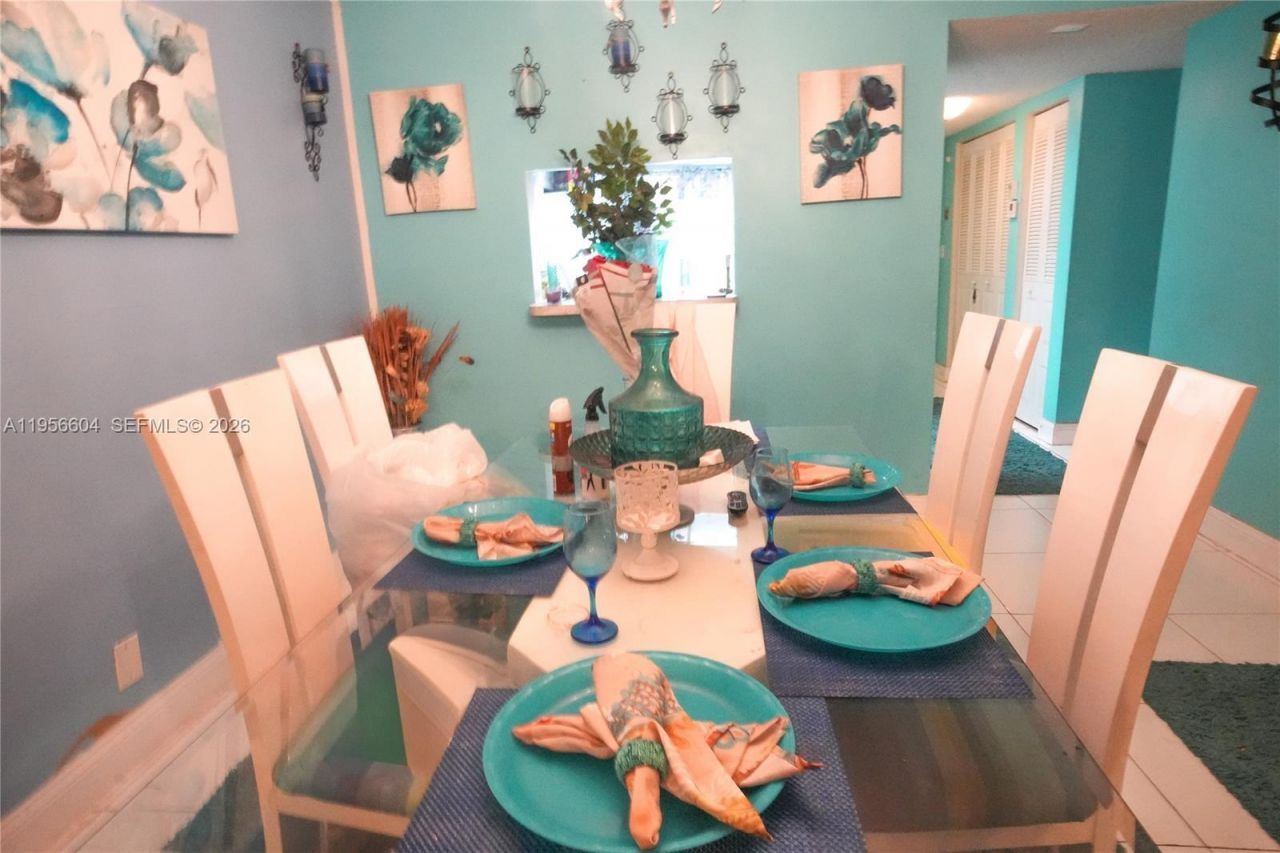 3774 Inverrary Blvd , Unit 101P, Lauderhill, FL 33319 Photo