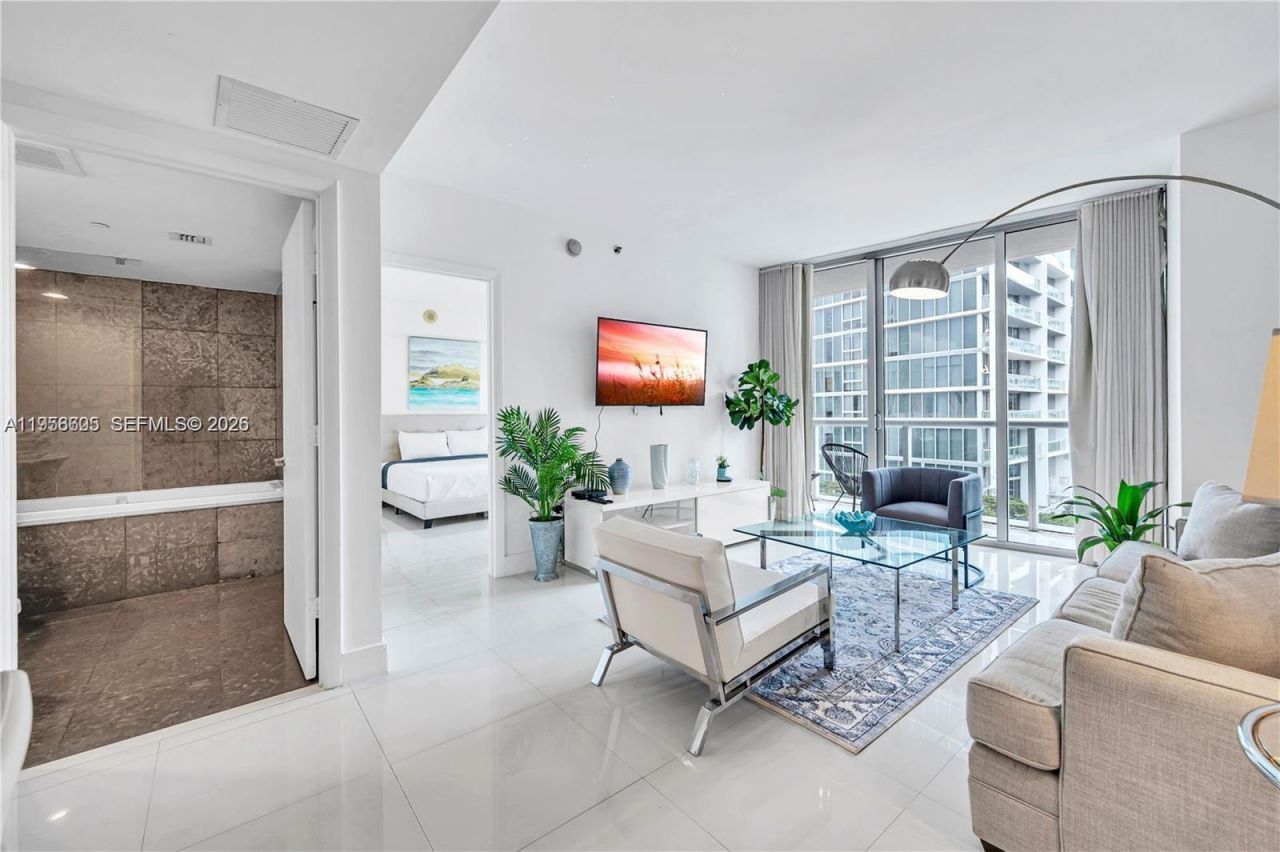 485 Brickell Ave, Unit 1711, Miami, FL 33131 Photo