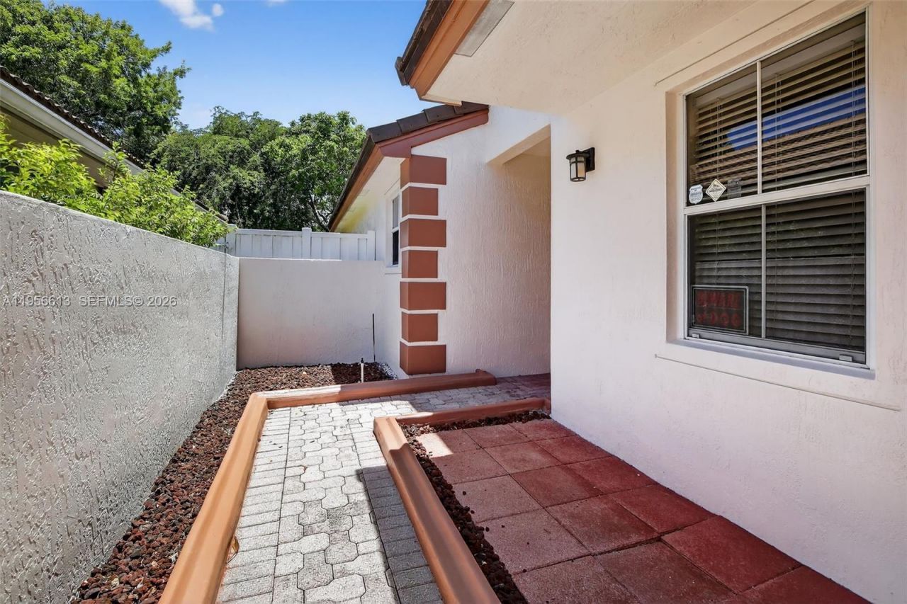 7306 NW 1st Mnr , Plantation, FL 33317 Photo