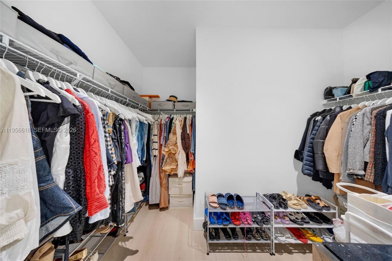 7541 NW 97th Ct, Doral, FL 33178 Photo