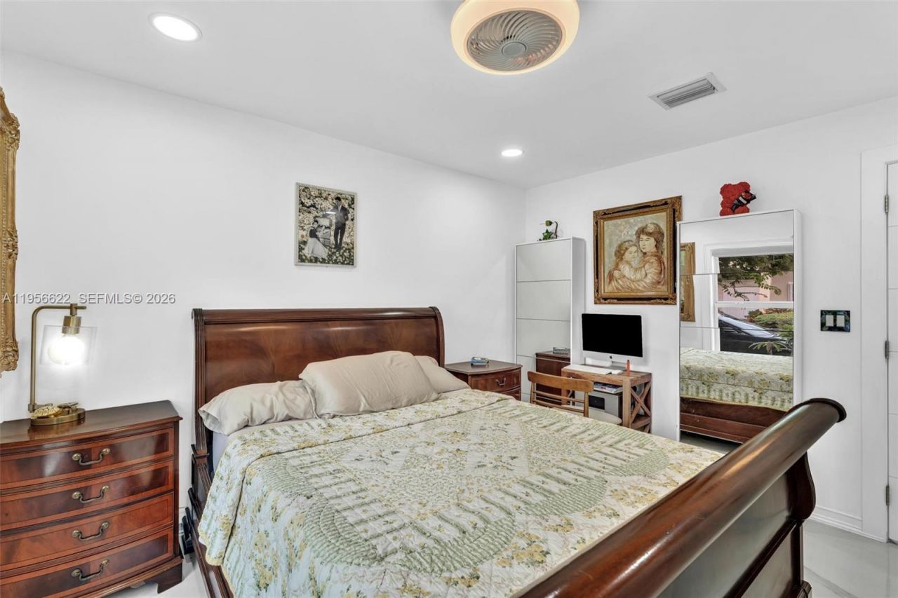 3388 SW 49th St , Hollywood, FL 33312 Photo