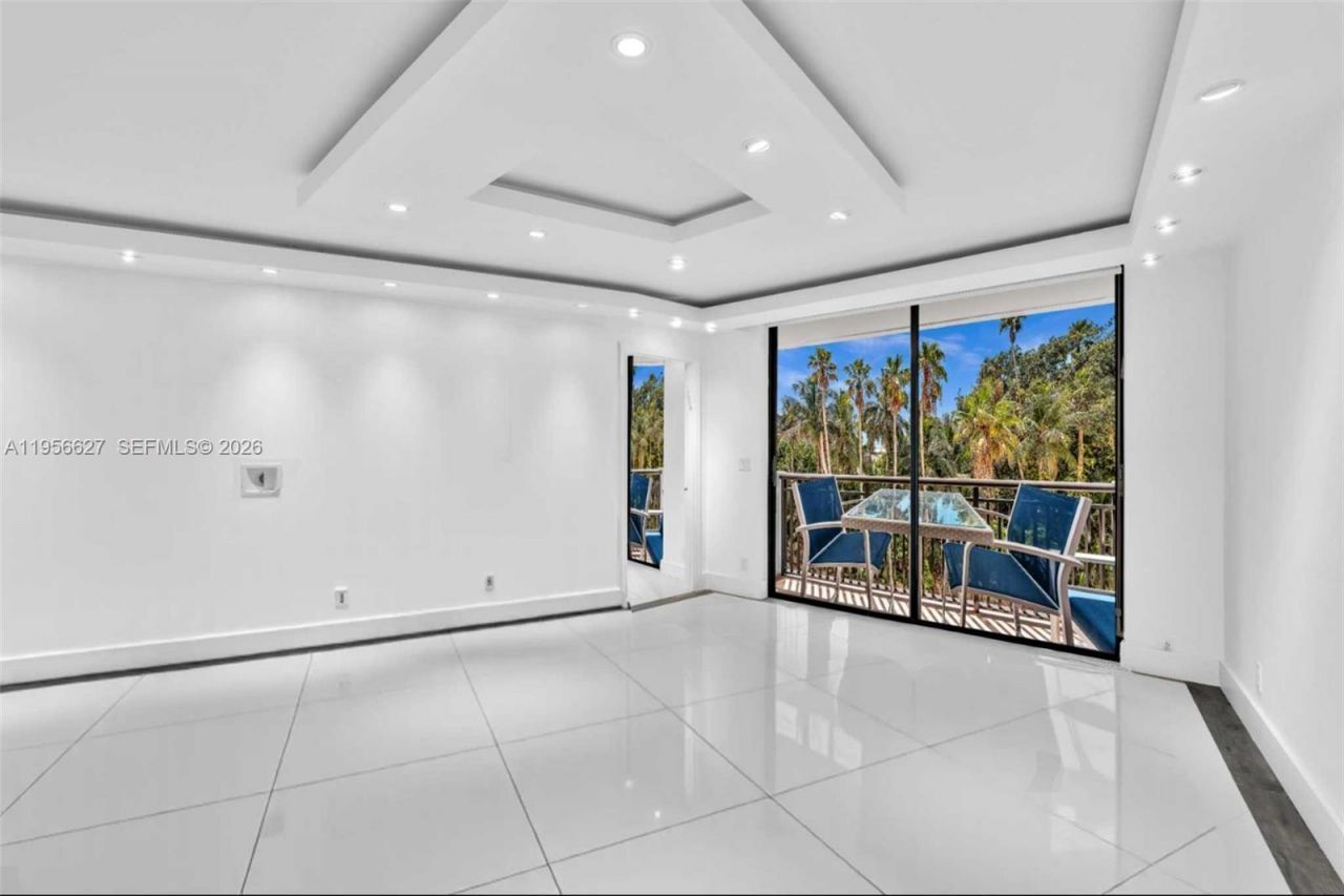 3800 N Hills Dr , Unit 312, Hollywood, FL 33021 Photo