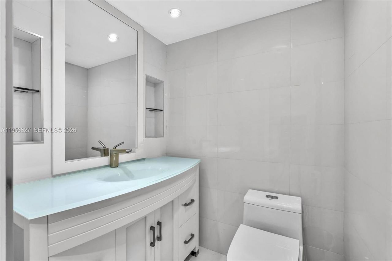 3800 N Hills Dr , Unit 312, Hollywood, FL 33021 Photo