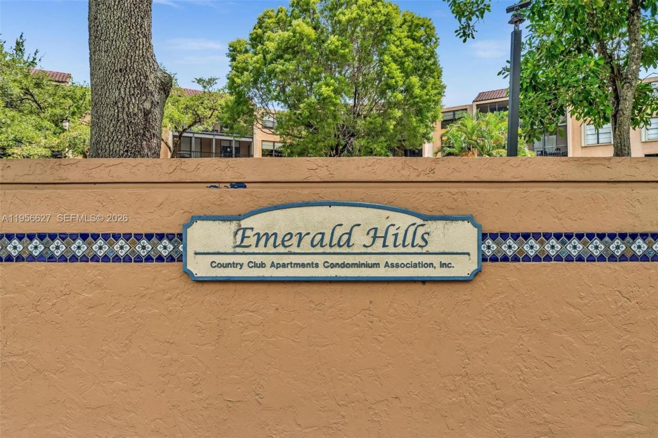 3800 N Hills Dr , Unit 312, Hollywood, FL 33021 Photo