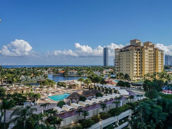 20191 E Country Club Dr , Unit 901, Aventura, FL 33180