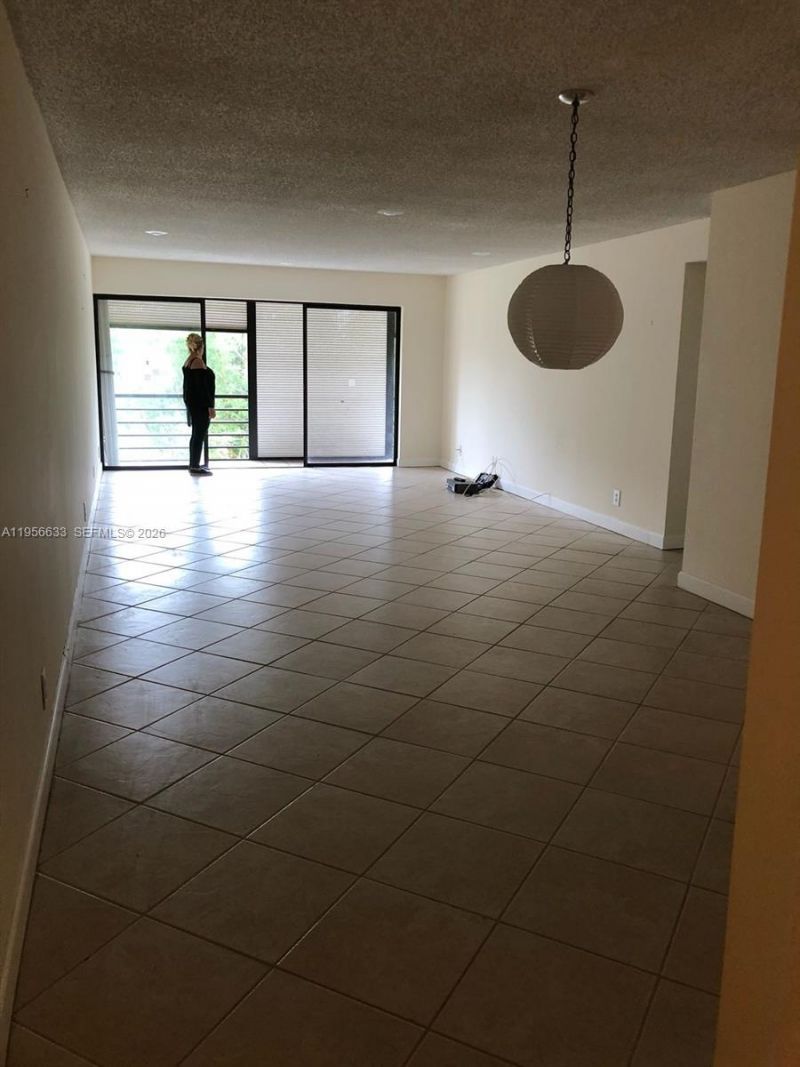 4000 N Hills Dr , Unit 32, Hollywood, FL 33021 Photo