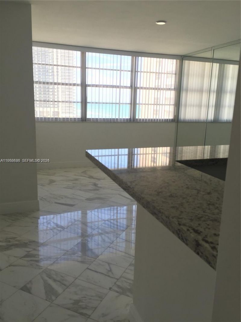 1904 S Ocean Dr, Unit 1708, Hallandale Beach, FL 33009 Photo