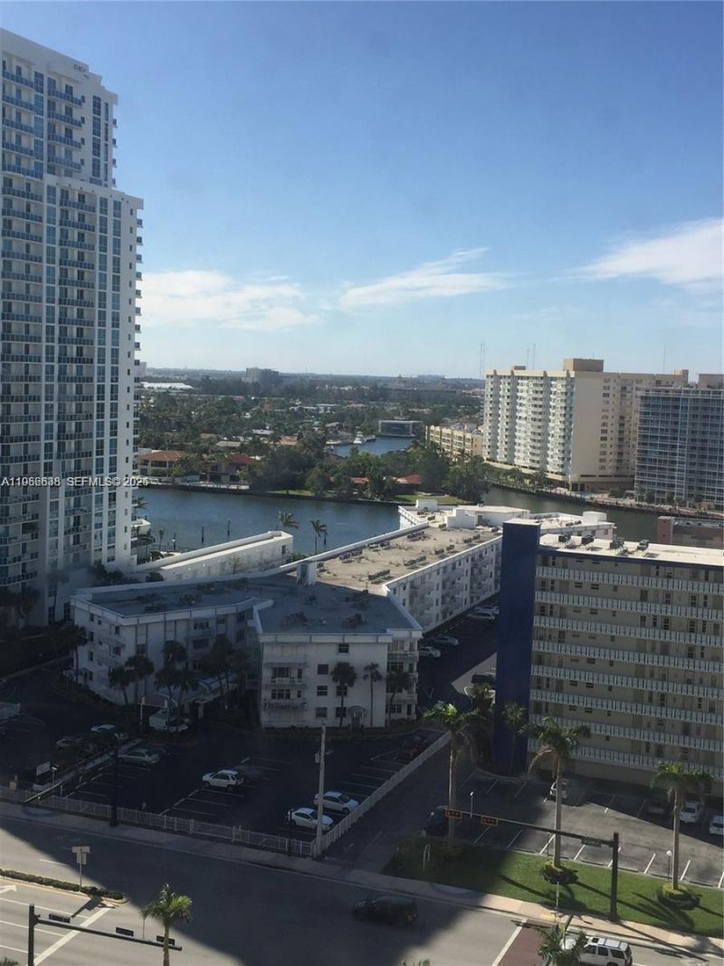 1904 S Ocean Dr, Unit 1708, Hallandale Beach, FL 33009 Photo