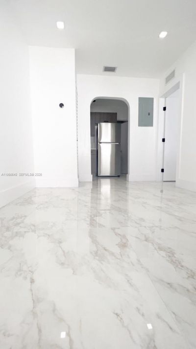 1013 NW 1st Ave , Hallandale Beach, FL 33009 Photo