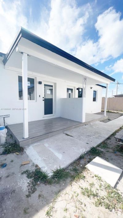 1013 NW 1st Ave , Hallandale Beach, FL 33009 Photo