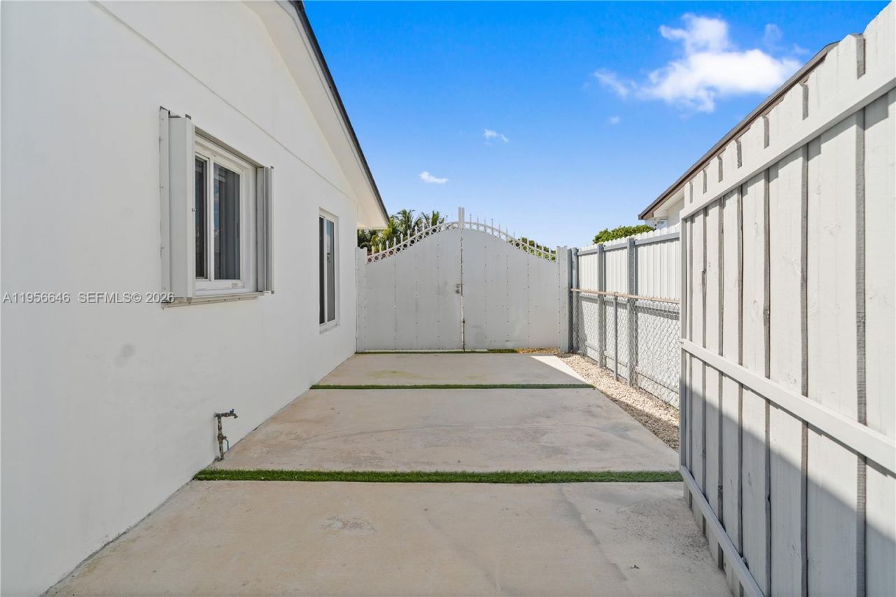 5103 SW 128th Pl, Miami, FL 33175 Photo