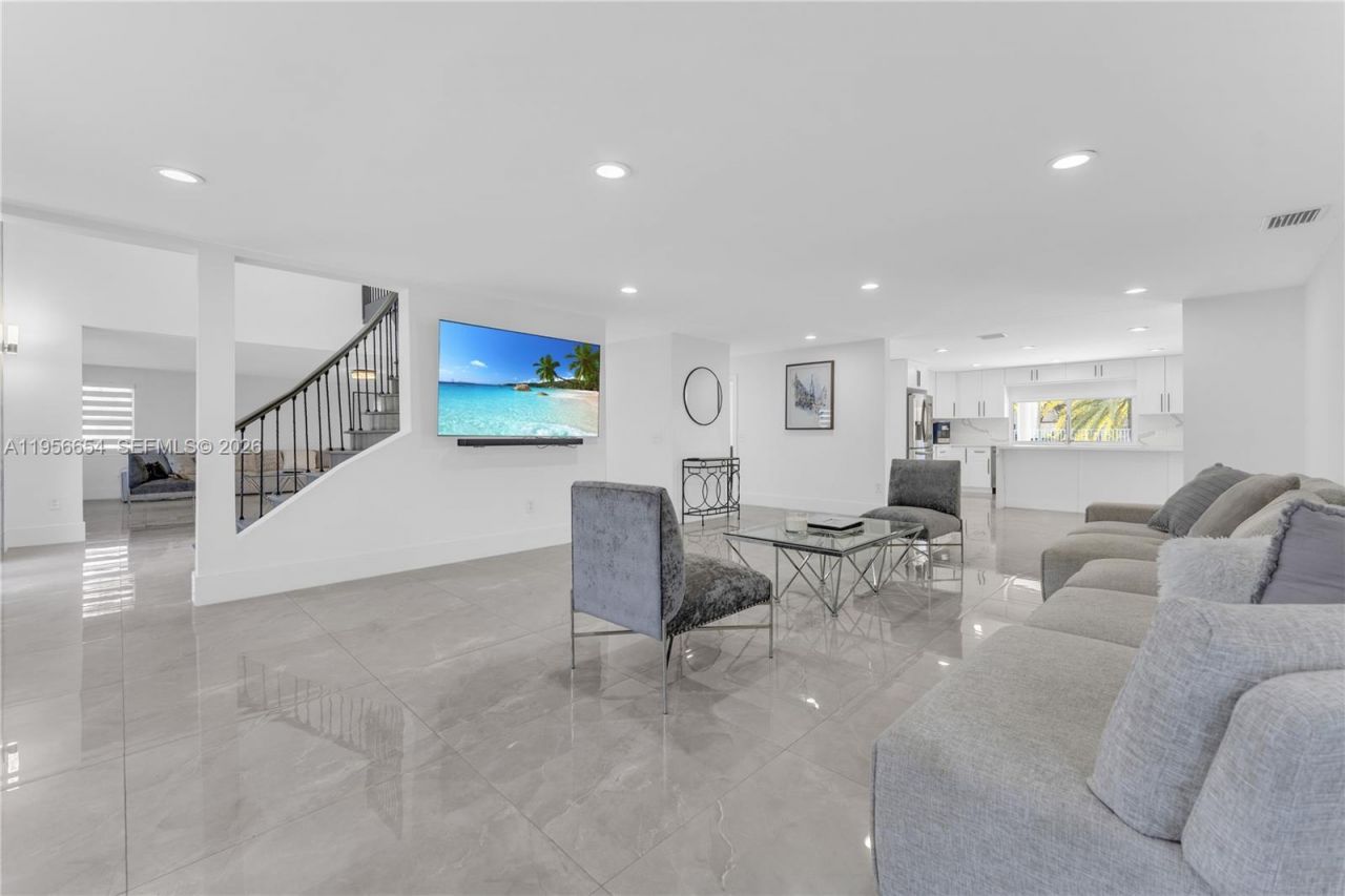 11824 SW 43rd Ct , Davie, FL 33330 Photo