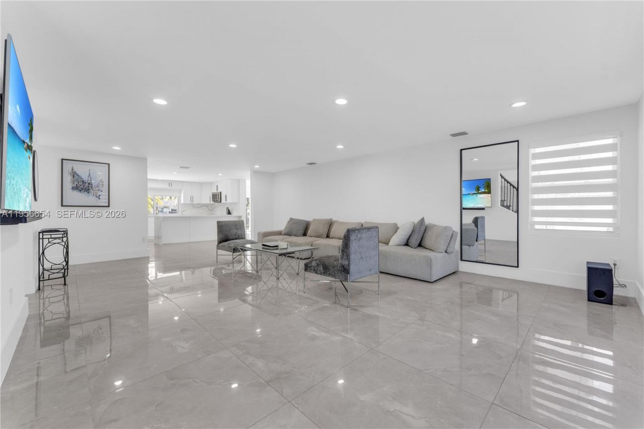 11824 SW 43rd Ct , Davie, FL 33330 Photo