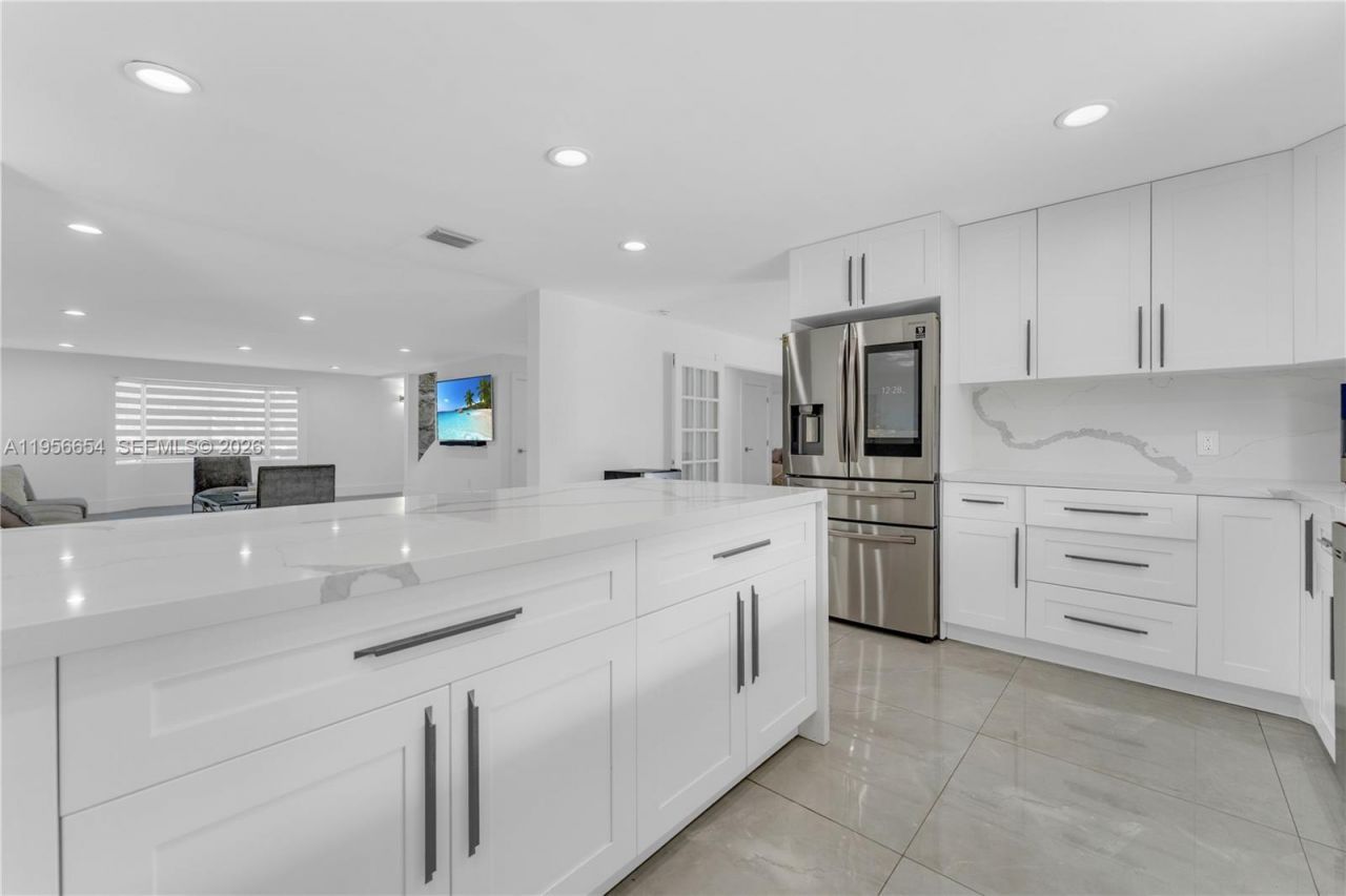 11824 SW 43rd Ct , Davie, FL 33330 Photo