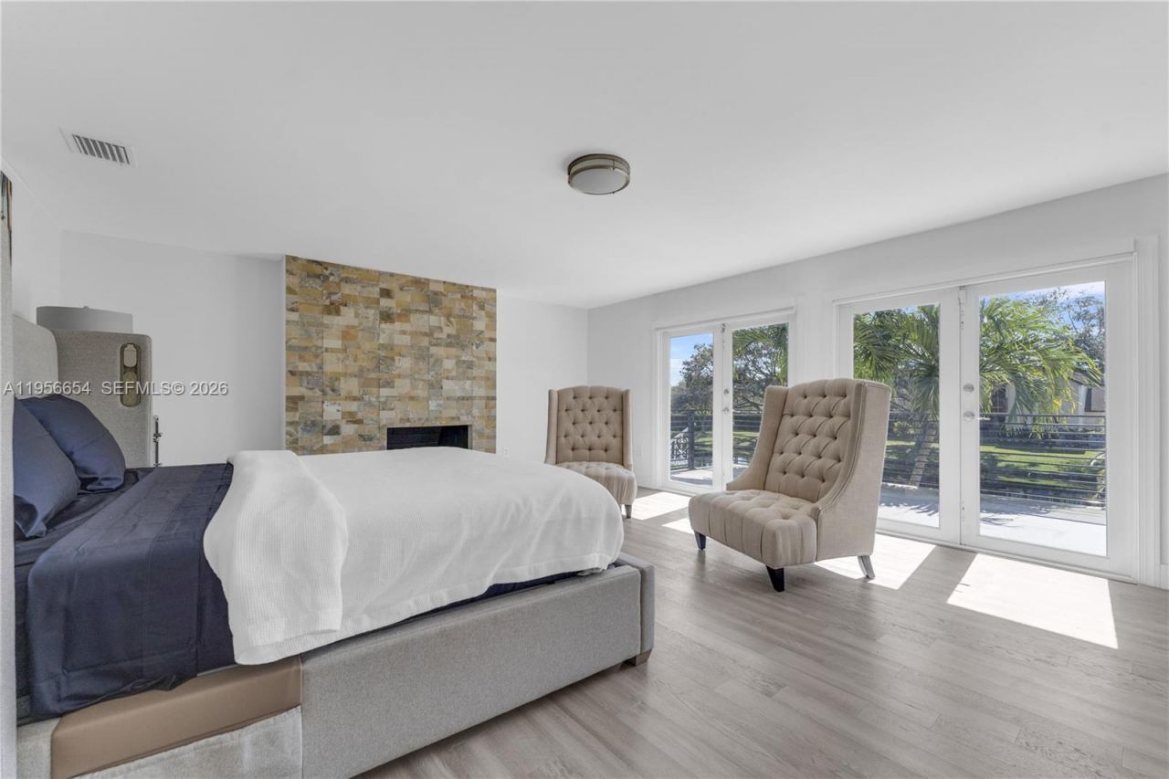 11824 SW 43rd Ct , Davie, FL 33330 Photo