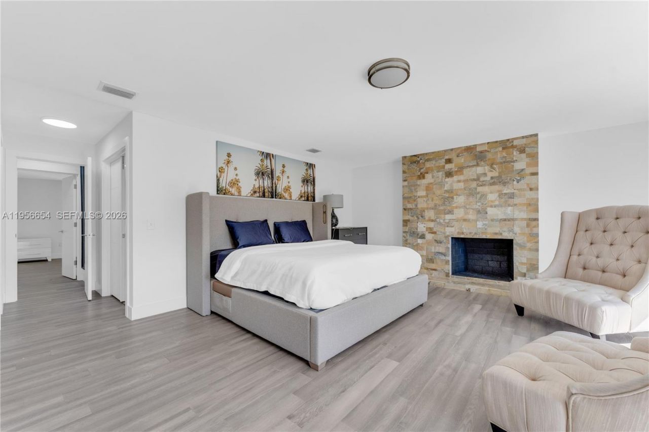 11824 SW 43rd Ct , Davie, FL 33330 Photo