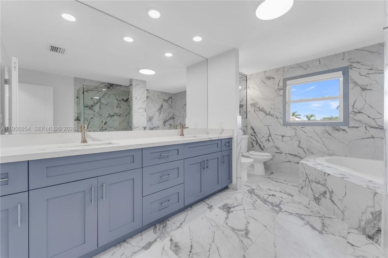 11824 SW 43rd Ct , Davie, FL 33330 Photo