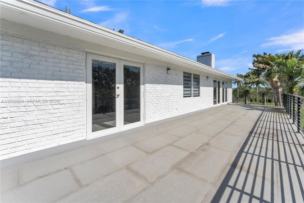 11824 SW 43rd Ct , Davie, FL 33330 Photo