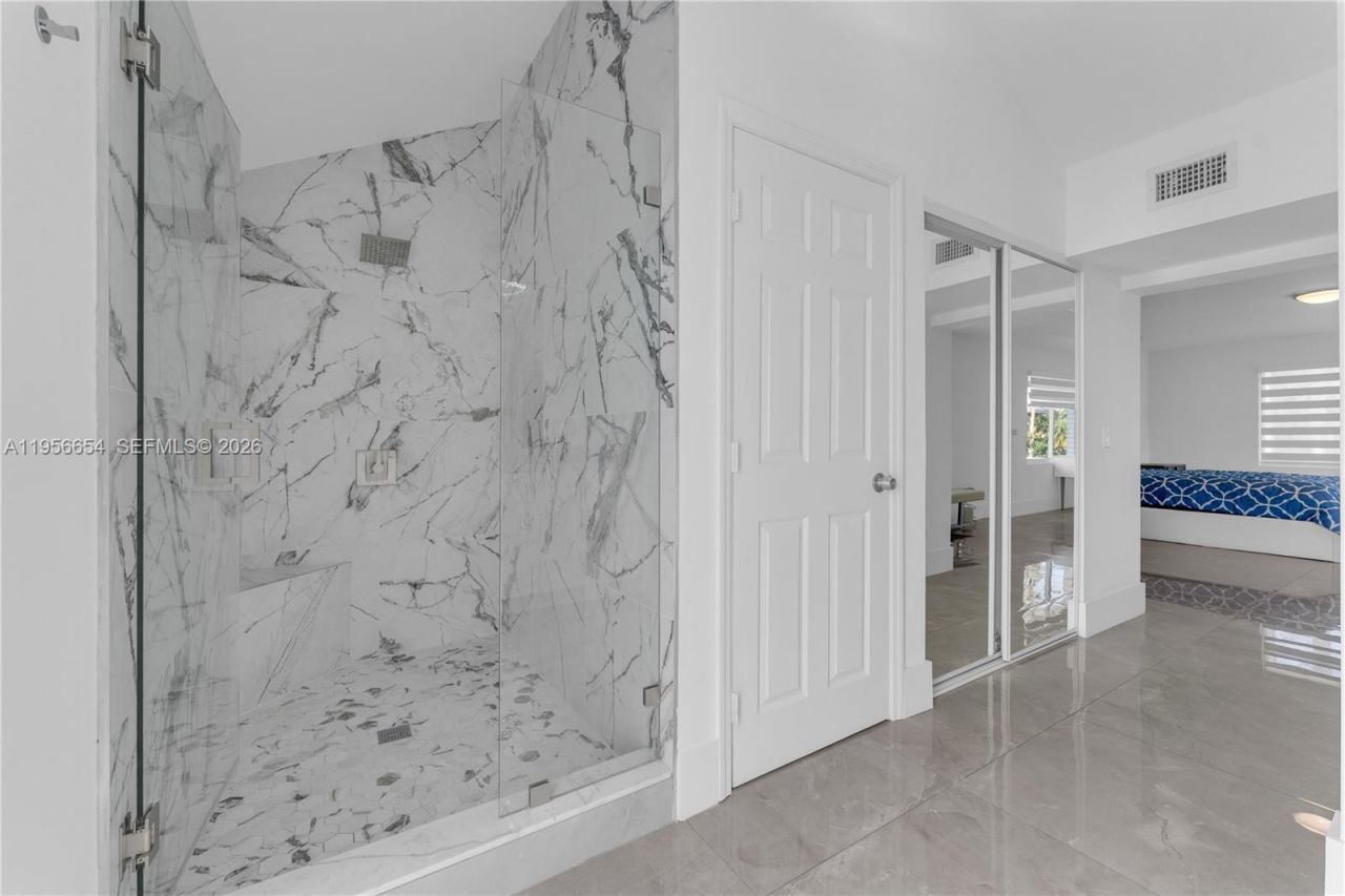 11824 SW 43rd Ct , Davie, FL 33330 Photo