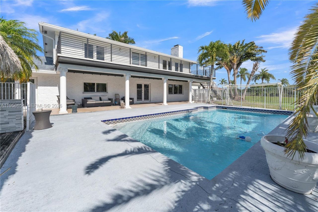 11824 SW 43rd Ct , Davie, FL 33330 Photo