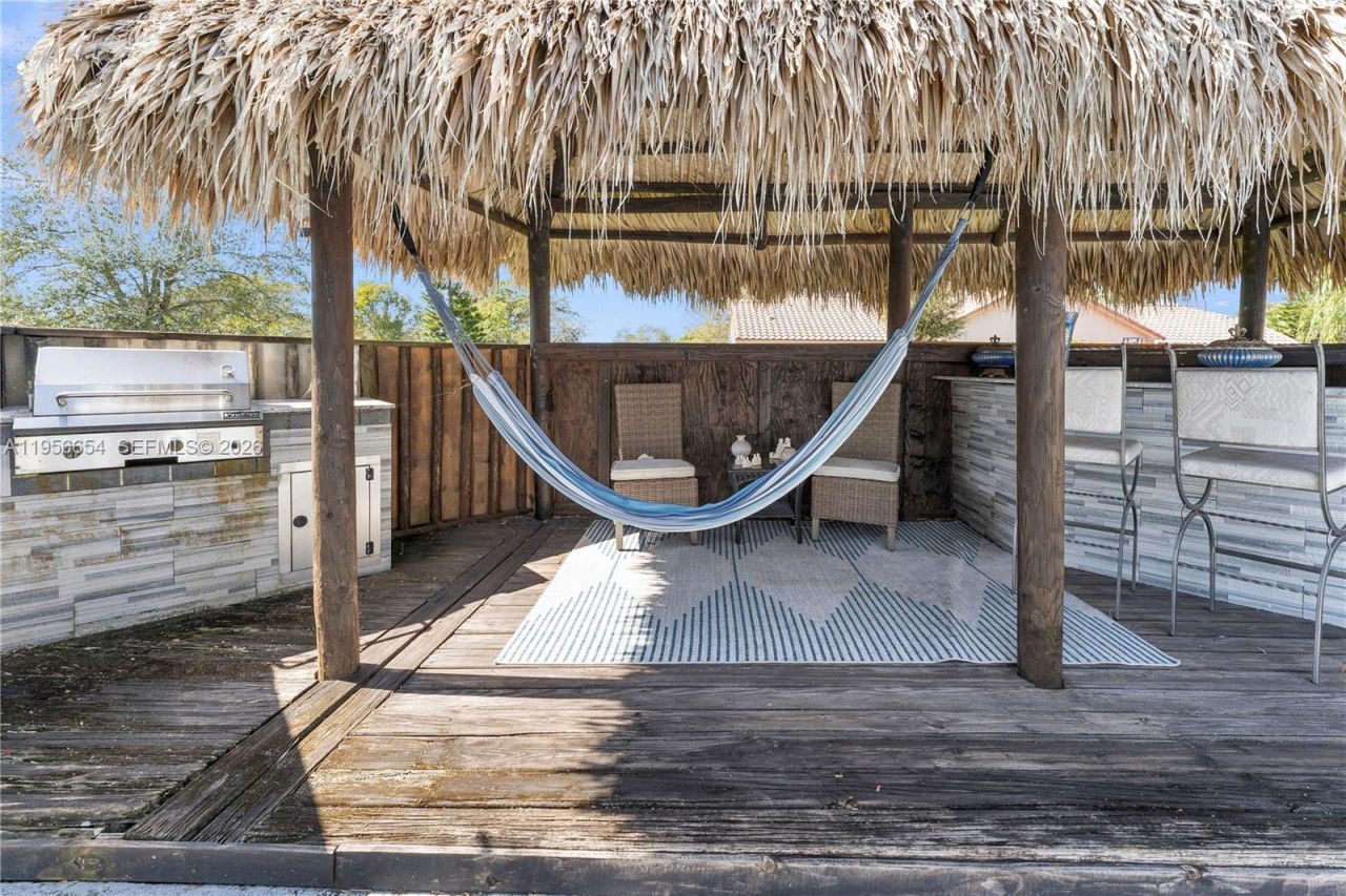 11824 SW 43rd Ct , Davie, FL 33330 Photo