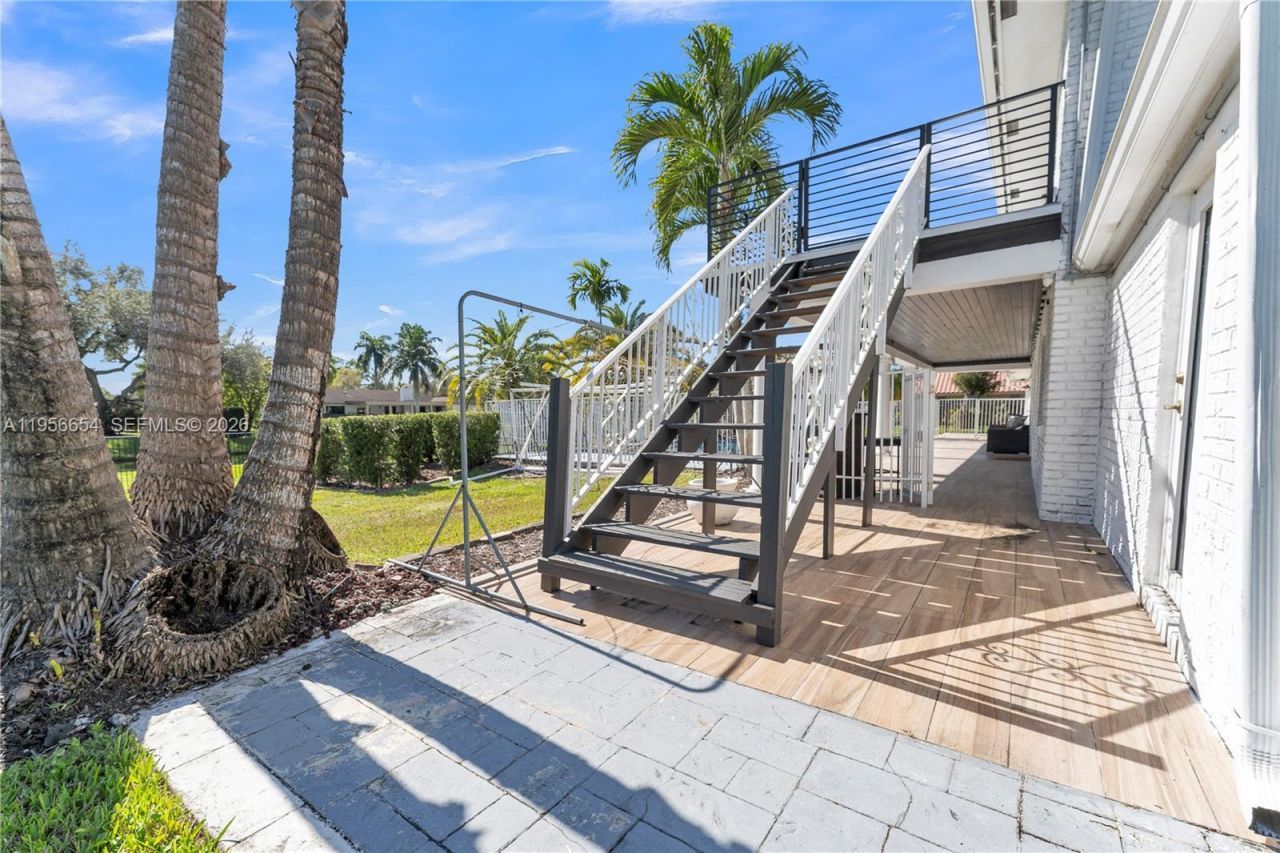 11824 SW 43rd Ct , Davie, FL 33330 Photo